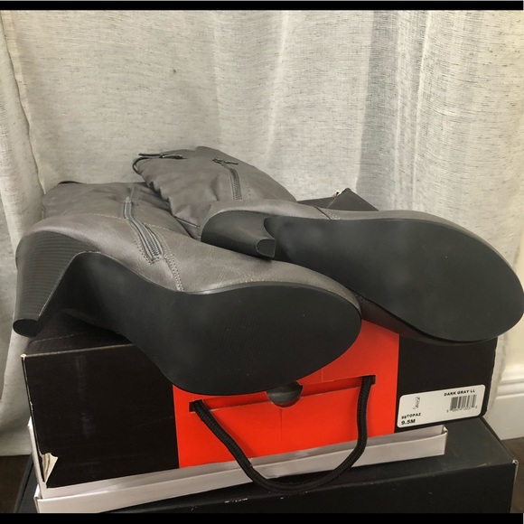 G by Guess Topaz Over the Knee Gray boots 9.5 (WILL SHIP WITHOUT THE BOX) - Picture 10 of 13